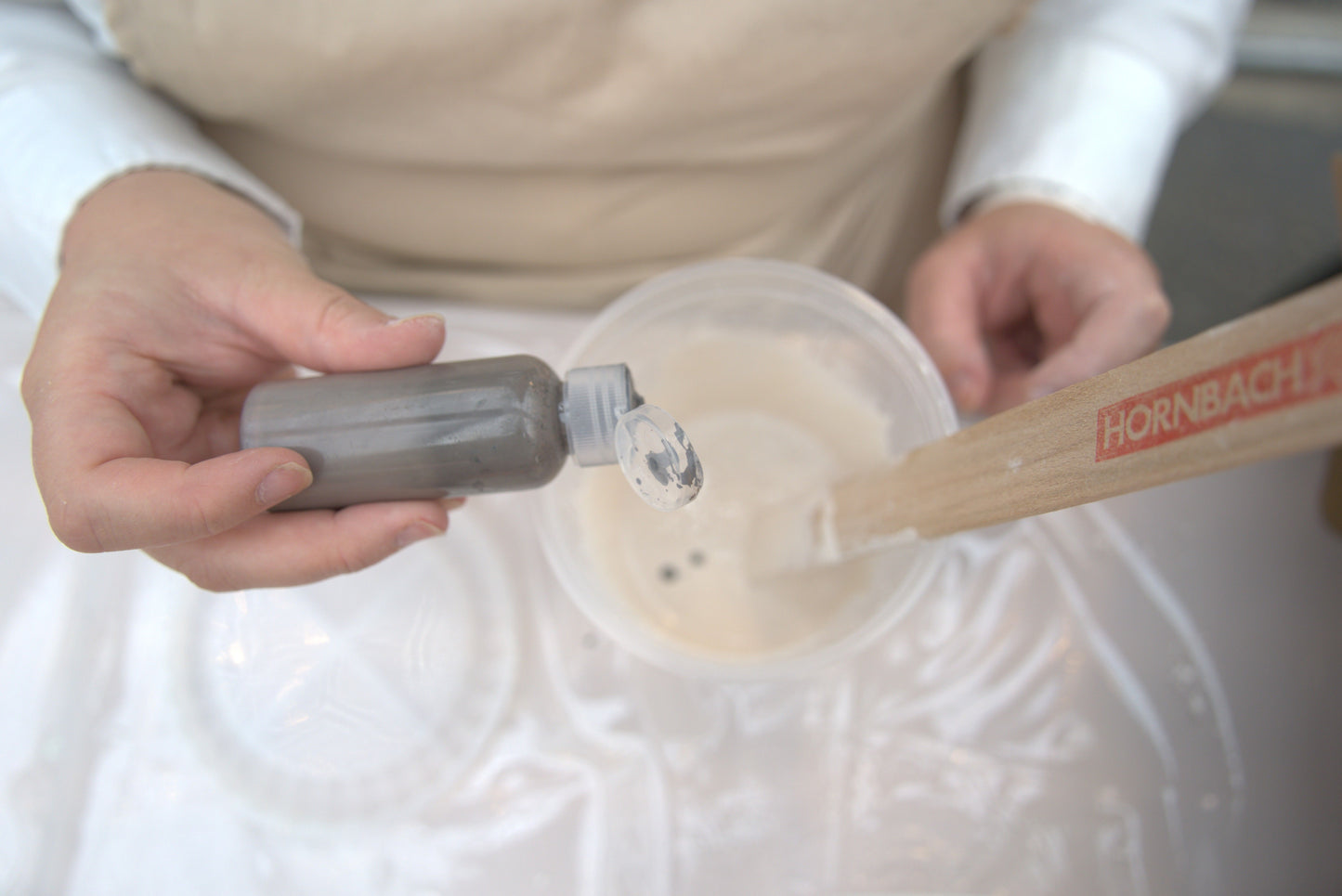 Zaterdag 1 November 2025 12:00-13:30 uur | Workshop Jesmonite te Utrecht | 'Maak een duurzame woonaccessoire'